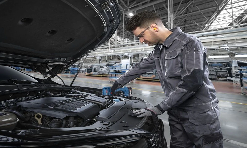 Loose Steering Wheel? 4 Hidden Problems That Could Put Your Driving Safety at Risk
